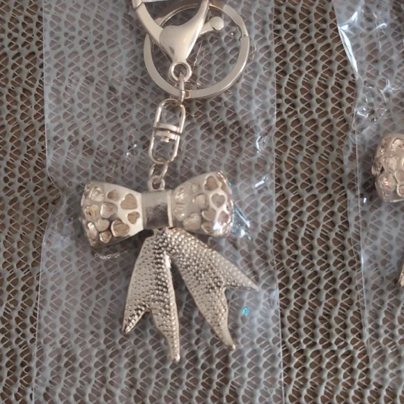 Pick Ur Color Gold Bow Keychain w/Rhinestone Crystals New - Picture 5 of 6